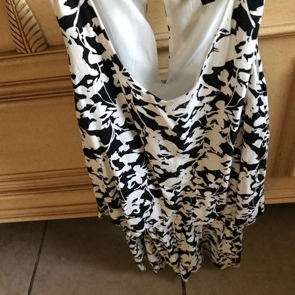 Romper - Picture 1 of 5